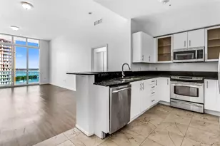7900 Harbor Island Dr, North Bay Village, FL 33141 - Photo 3