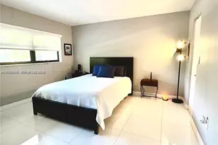 200 Golden Isles Dr, Hallandale Beach, FL 33009 - Photo 7