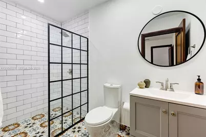 3020 McDonald St #22, Miami, FL 33133 - Photo 17