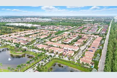 8870 NW 99th Path, Doral, FL 33178 - Photo 5