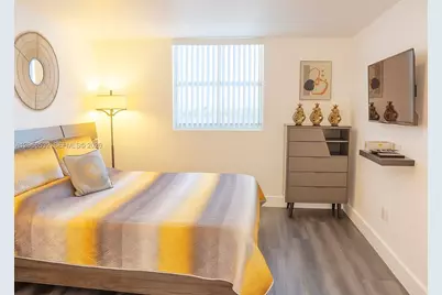 5880 Collins Ave #703, Miami Beach, FL 33140 - Photo 5
