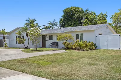 9123 SW 181st St, Palmetto Bay, FL 33157 - Photo 1