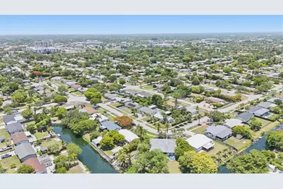 9123 SW 181st St, Palmetto Bay, FL 33157 - Photo 7