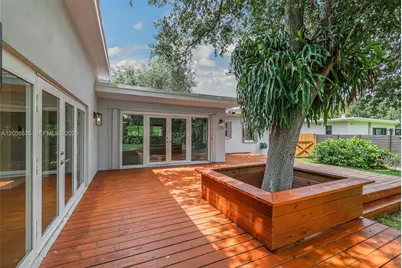 1012 NE 116th St, Biscayne Park, FL 33161 - Photo 41