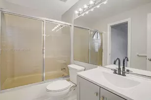401 SW 158th Terrace, Pembroke Pines, FL 33027 - Photo 15