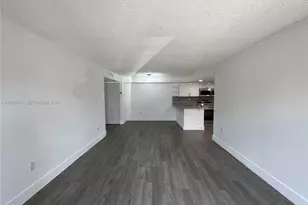 7235 NW 179th St, Hialeah, FL 33015 - Photo 23