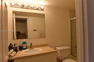 5555 Collins Ave, Miami Beach, FL 33140 - Photo 23