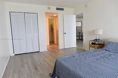 5555 Collins Ave #8K, Miami Beach, FL 33140 - Photo 13