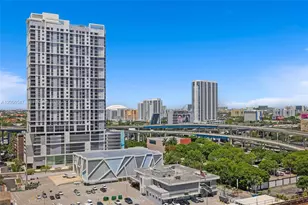90 SW 3rd St, Miami, FL 33130 - Photo 17