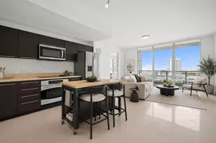 90 SW 3rd St, Miami, FL 33130 - Photo 1