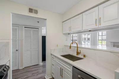1000 W Horatio Street #114, Other City - In The State Of Florida, FL 33606 - Photo 15