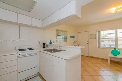345 Michigan Ave #19, Miami Beach, FL 33139 - Photo 3