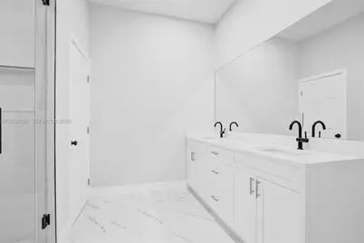 2445 SW 43rd Ter, Fort Lauderdale, FL 33317 - Photo 9