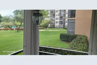 1300 Saint Charles Pl #L19, Pembroke Pines, FL 33026 - Photo 3