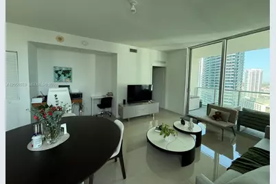 300 S Biscayne Blvd #T-3301, Miami, FL 33131 - Photo 7