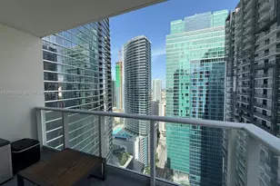 300 S Biscayne Blvd, Miami, FL 33131 - Photo 9