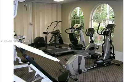 22304 Glenmoor Dr #0, West Palm Beach, FL 33409 - Photo 3