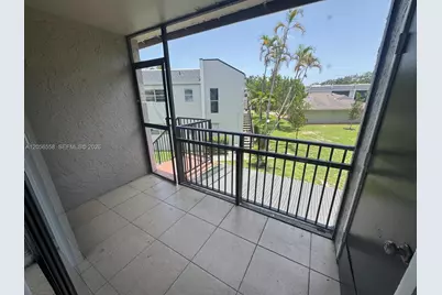 4519 Treehouse Ln #H, Tamarac, FL 33319 - Photo 17