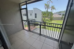 4519 Treehouse Ln, Tamarac, FL 33319 - Photo 17
