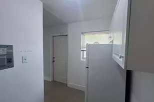 1281 NW 60th St, Miami, FL 33142 - Photo 7