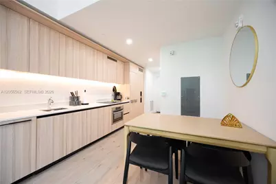 225 N Miami Ave #1505, Miami, FL 33128 - Photo 5