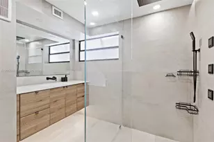 11328 NW 14th Ct, Pembroke Pines, FL 33026 - Photo 19
