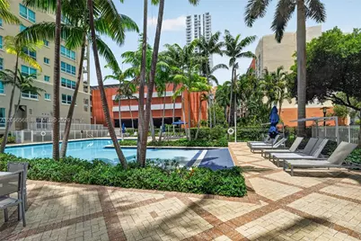 2000 N Bayshore Dr #306, Miami, FL 33137 - Photo 27