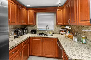 3080 SW 5th St, Miami, FL 33135 - Photo 11