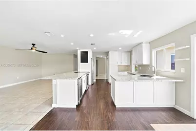 8406 NW 201st St, Hialeah, FL 33015 - Photo 13