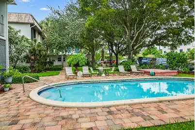 1541 NE 34th Ct #104, Oakland Park, FL 33334 - Photo 15