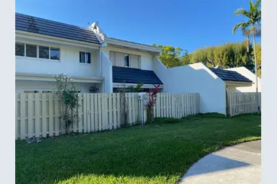 8111 SW 81st Pl, Miami, FL 33143 - Photo 21