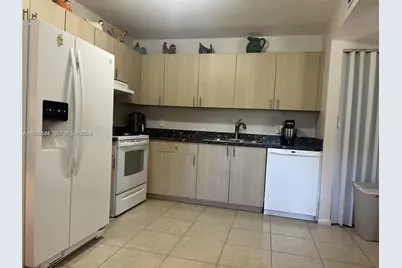 13500 SW 1st St #308U, Pembroke Pines, FL 33027 - Photo 3