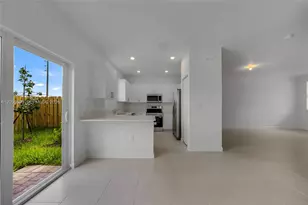 2567 SE 25th Dr, Homestead, FL 33035 - Photo 13