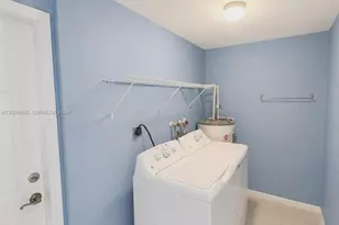 1690 SE 24th Ct, Homestead, FL 33035 - Photo 19