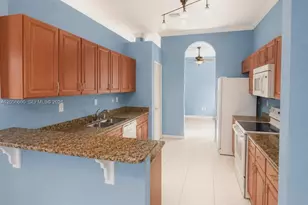 1690 SE 24th Ct, Homestead, FL 33035 - Photo 5