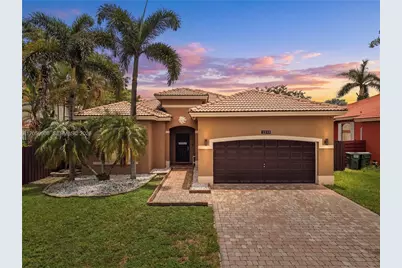 2233 SE 14th Cir, Homestead, FL 33035 - Photo 1