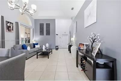 2233 SE 14th Cir, Homestead, FL 33035 - Photo 11