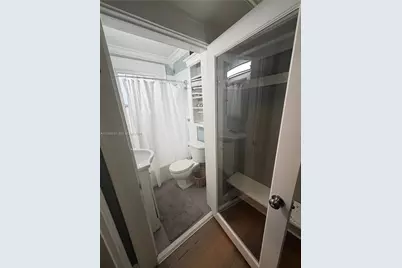 124 Mendoza Ave #2A, Coral Gables, FL 33134 - Photo 9