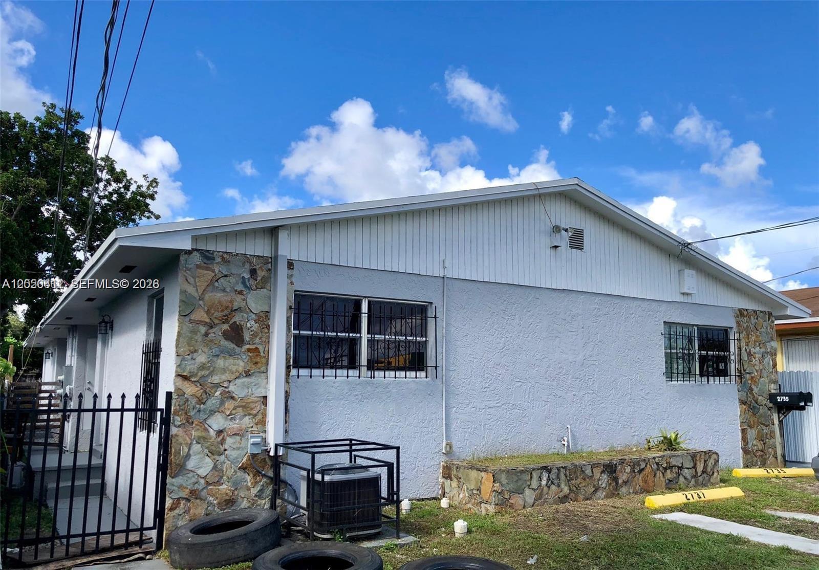 2735 NW 27th St - 2735 NW 27th St, Miami, FL 33142 Luxury Property | Jose Angel Pina