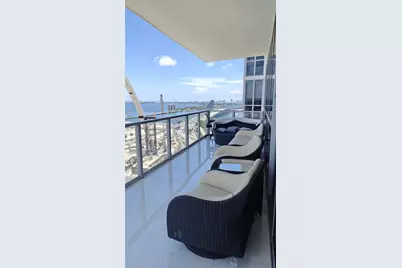 1100 Biscayne Blvd #2106, Miami, FL 33132 - Photo 9
