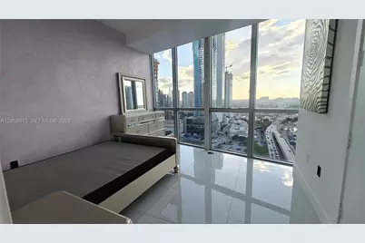 1100 Biscayne Blvd #2106, Miami, FL 33132 - Photo 13