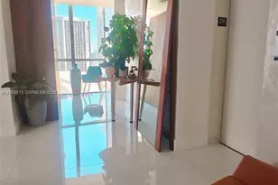 1100 Biscayne Blvd, Miami, FL 33132 - Photo 31