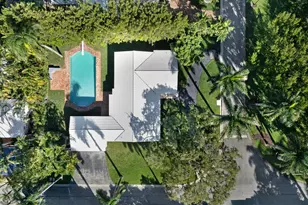 2500 Sunset Dr, Miami Beach, FL 33140 - Photo 35