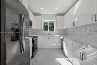 2500 Sunset Dr, Miami Beach, FL 33140 - Photo 17