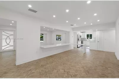 2500 Sunset Dr, Miami Beach, FL 33140 - Photo 3