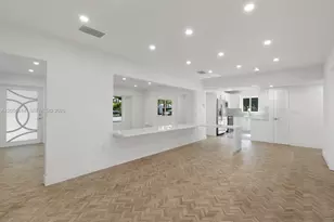 2500 Sunset Dr, Miami Beach, FL 33140 - Photo 3