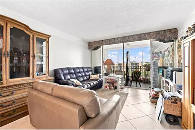 1025 SE 2nd Ave #406, Dania Beach, FL 33004 - Photo 9