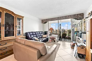 1025 SE 2nd Ave, Dania Beach, FL 33004 - Photo 9
