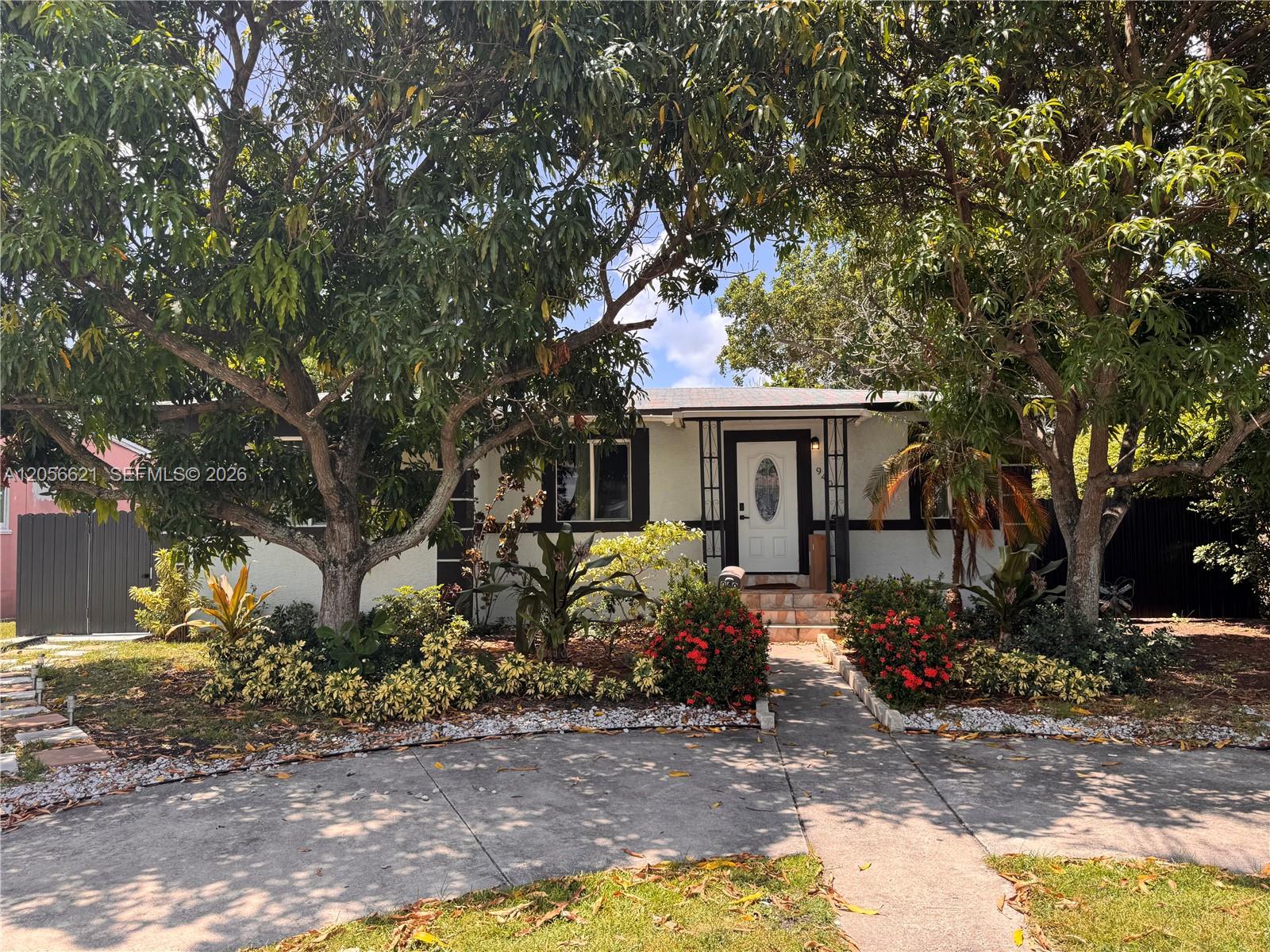 940 NE 155th Terrace #940 - 940 NE 155th Terrace #940, North Miami Beach, FL 33162 Luxury Property | Jose Angel Pina
