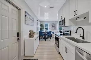 1390 NE 150th St, Miami, FL 33161 - Photo 9
